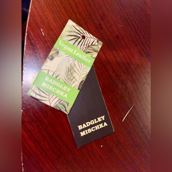 NWT (not attached) Badgley Mischka Vegan Leather Black Shoulder Bag - Picture 11 of 12